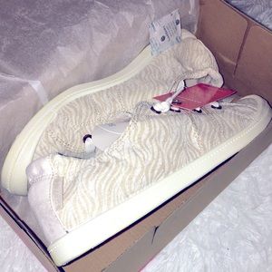 Roxy bayshore III BNIB size 10